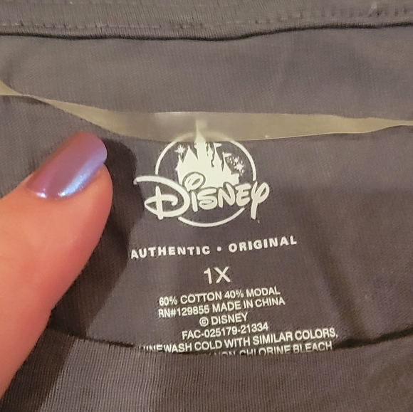 Disney - My Happy Place tee - Sz 1x - Picture 4 of 4